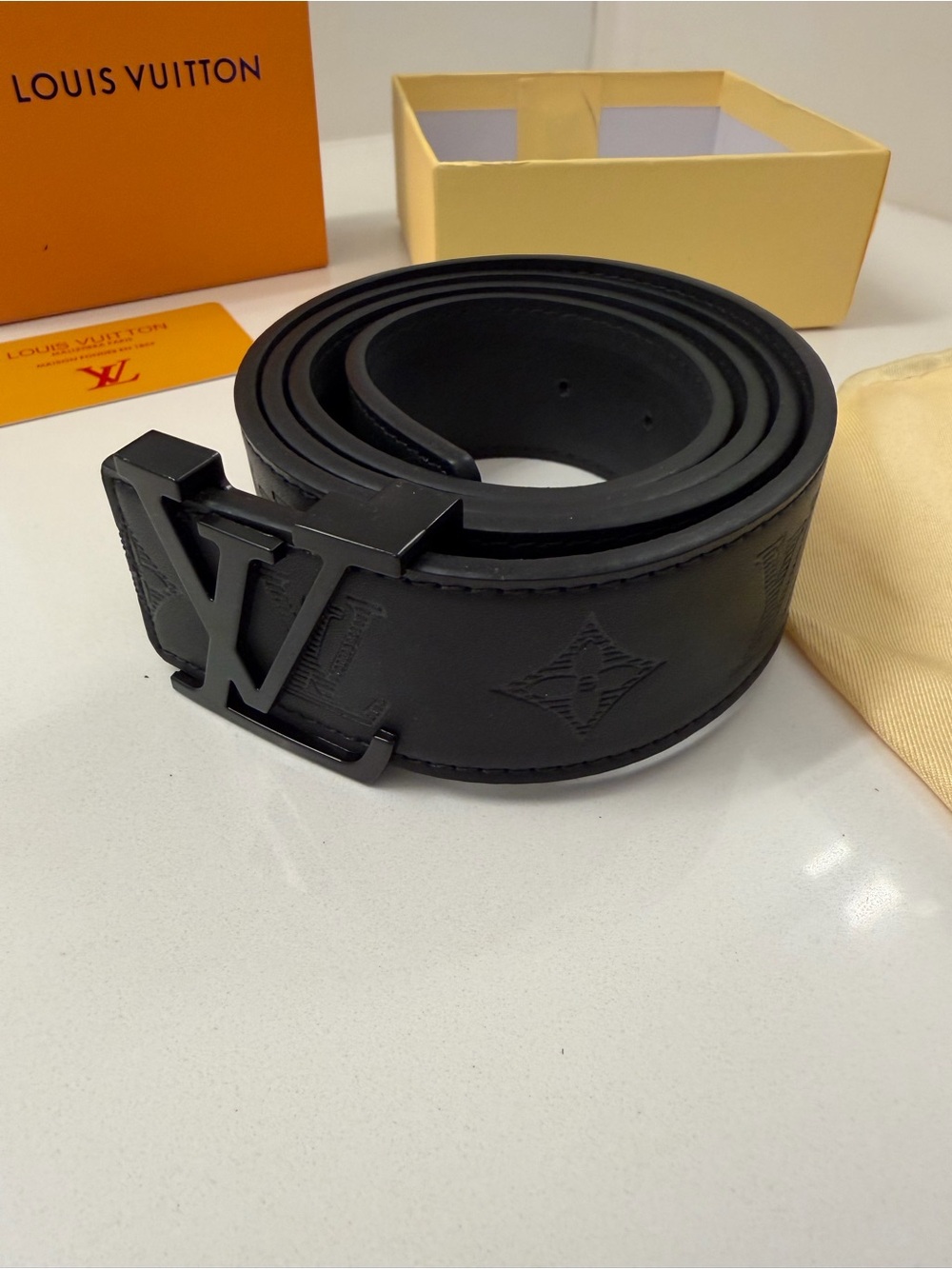 Louis Vuitton Men's Black LV Initiales Leather Belt